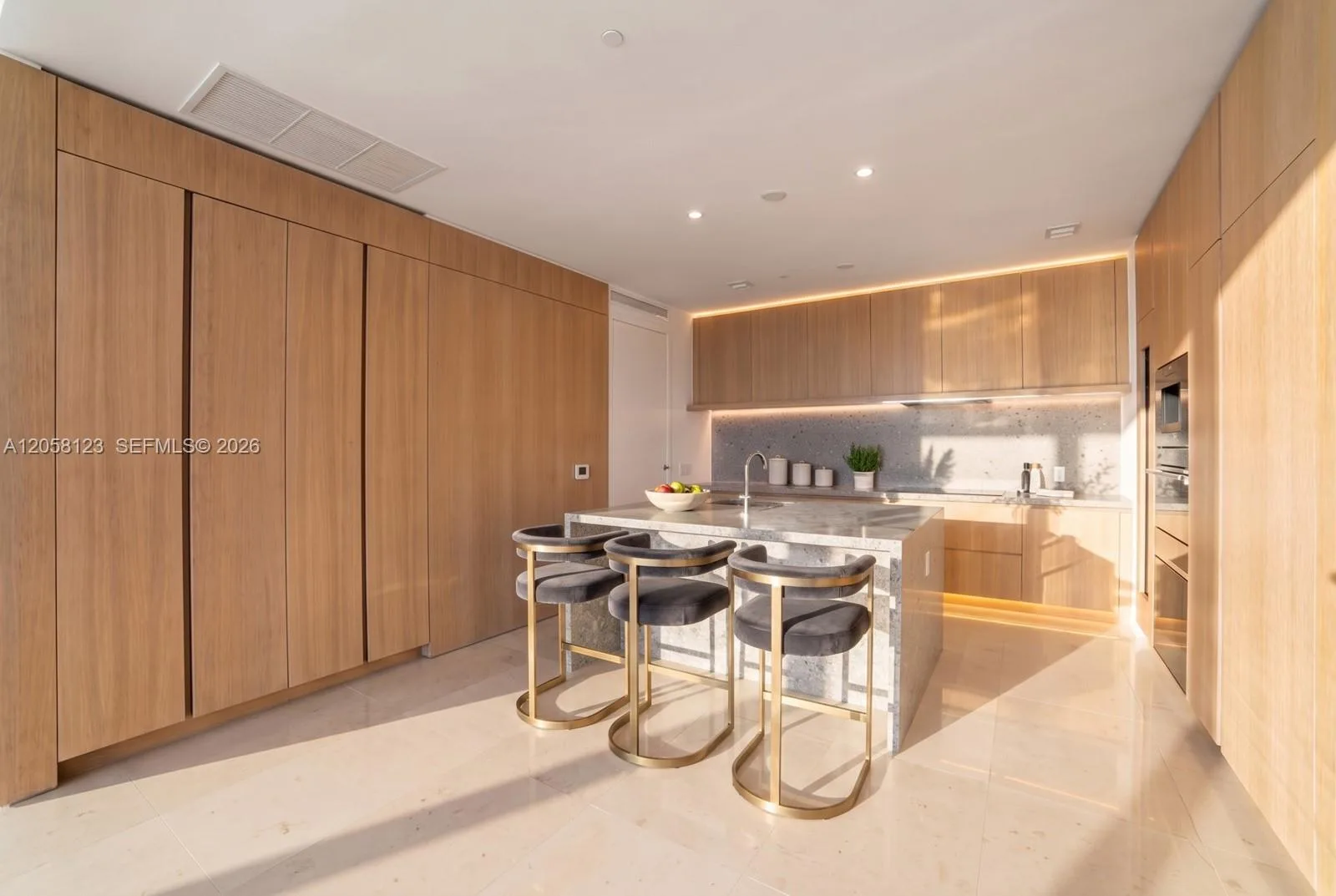 8701 Collins Ave # 701, Miami Beach, FL 33154 photo 8