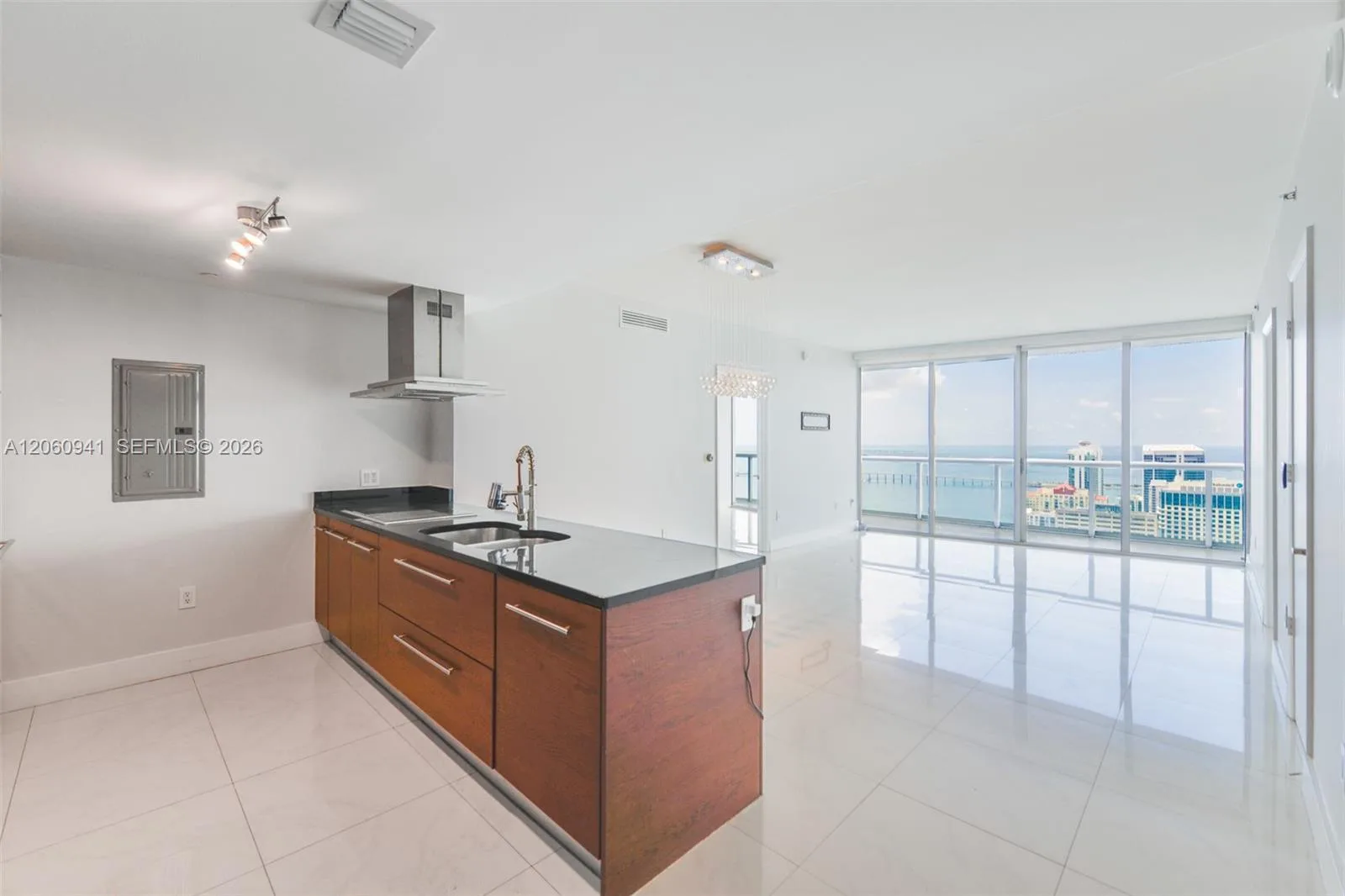 495 Brickell Ave # 5205, Miami, FL 33131 photo 3