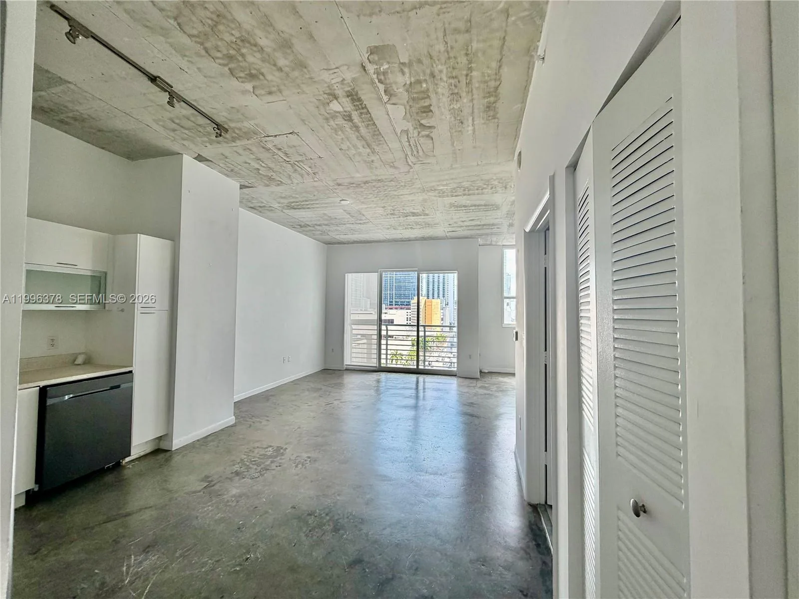 133 NE 2nd Ave # 1011, Miami, FL 33132 photo 9