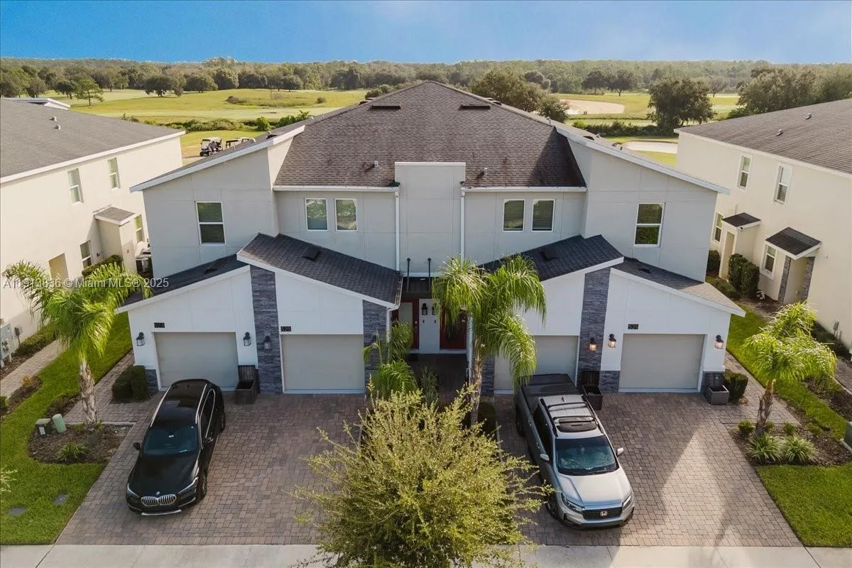 525 Ocean Course Ave # 525, Other City - In The State Of Florida, FL 33896
