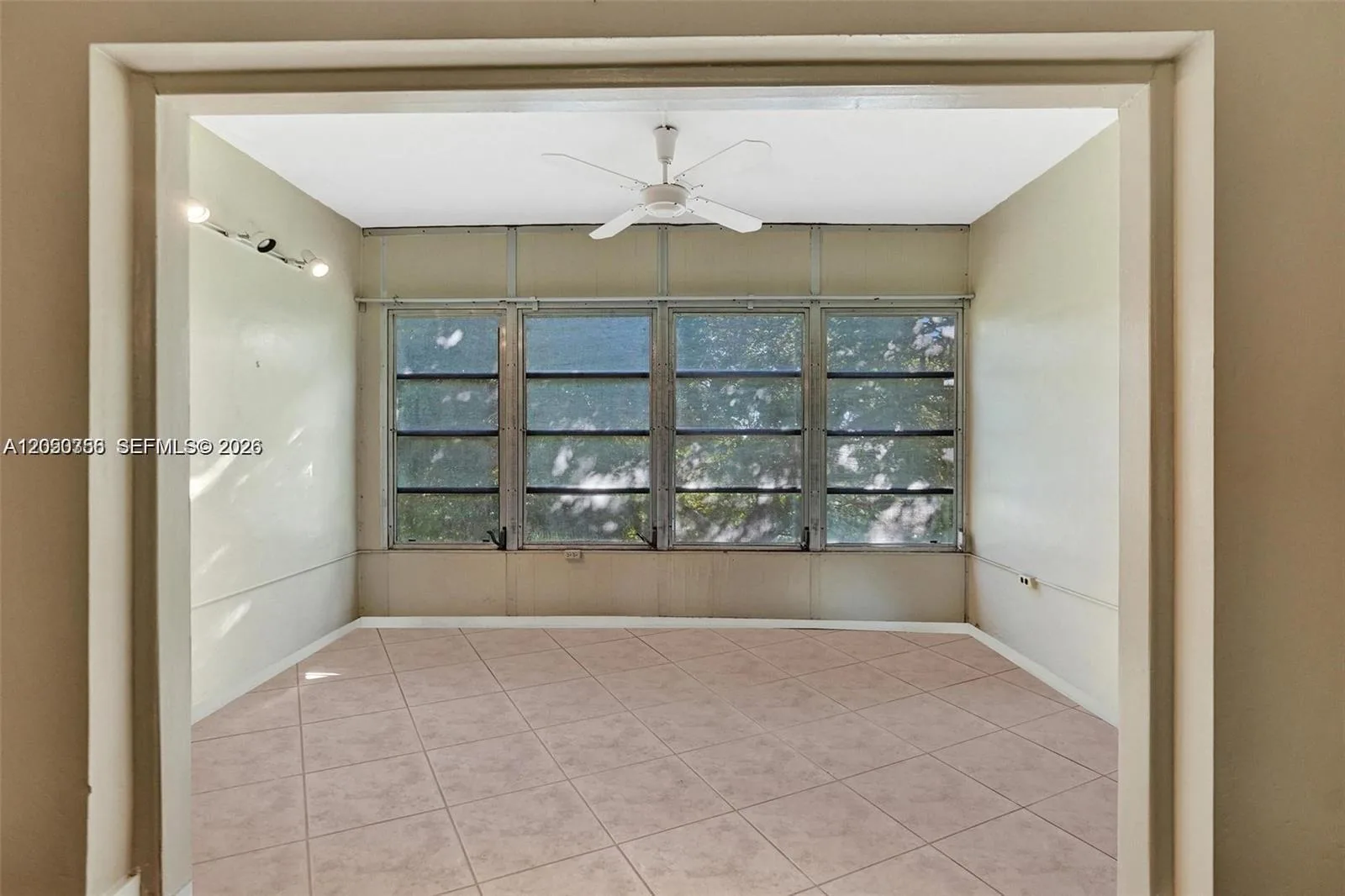1030 Country Club Dr # 405, Margate, FL 33063 photo 13
