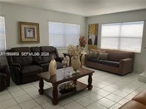 1300 W 53rd St # 19, Hialeah, FL 33012 photo 4