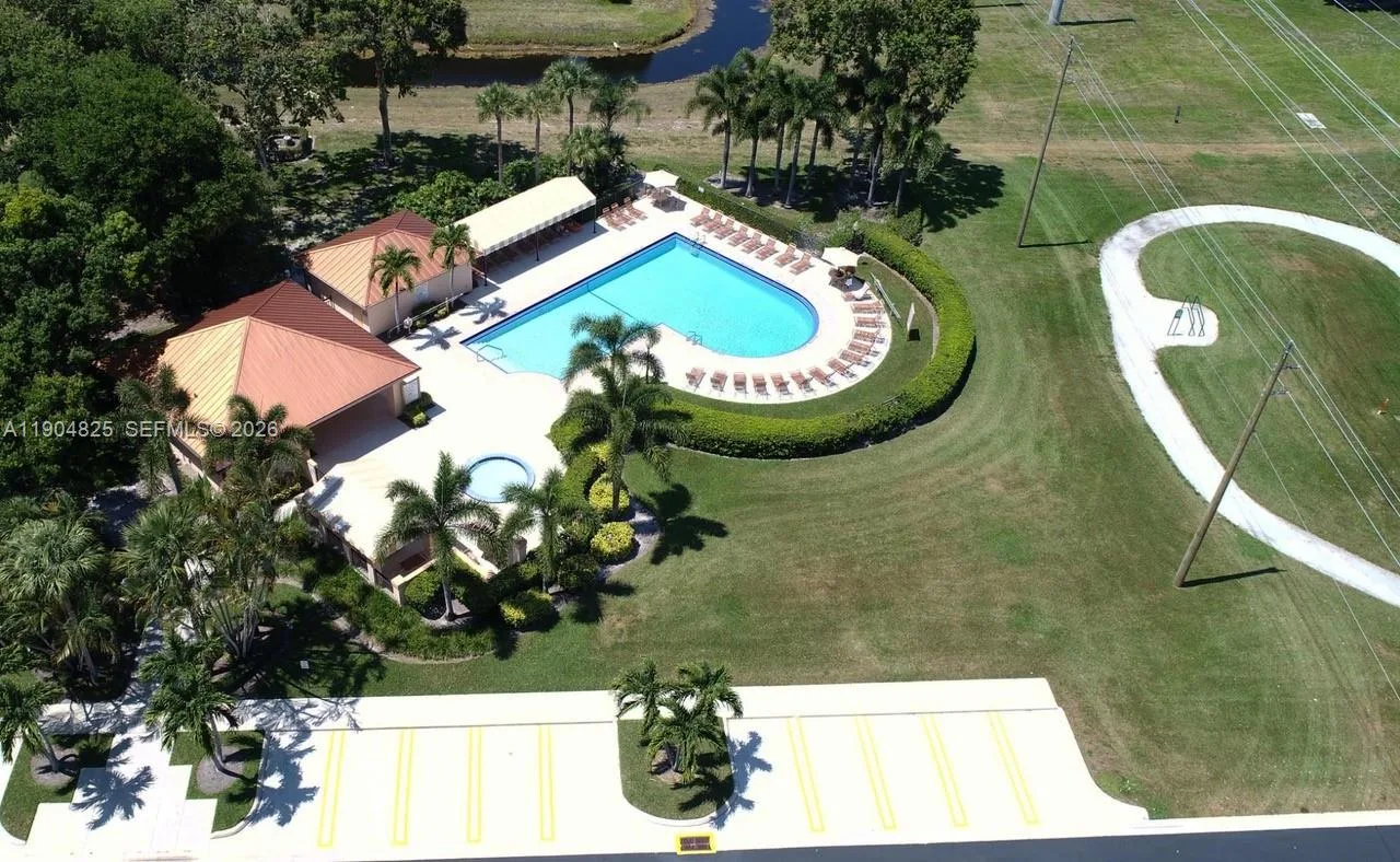 157 Heritage Way, West Palm Beach, FL 33407 photo 4