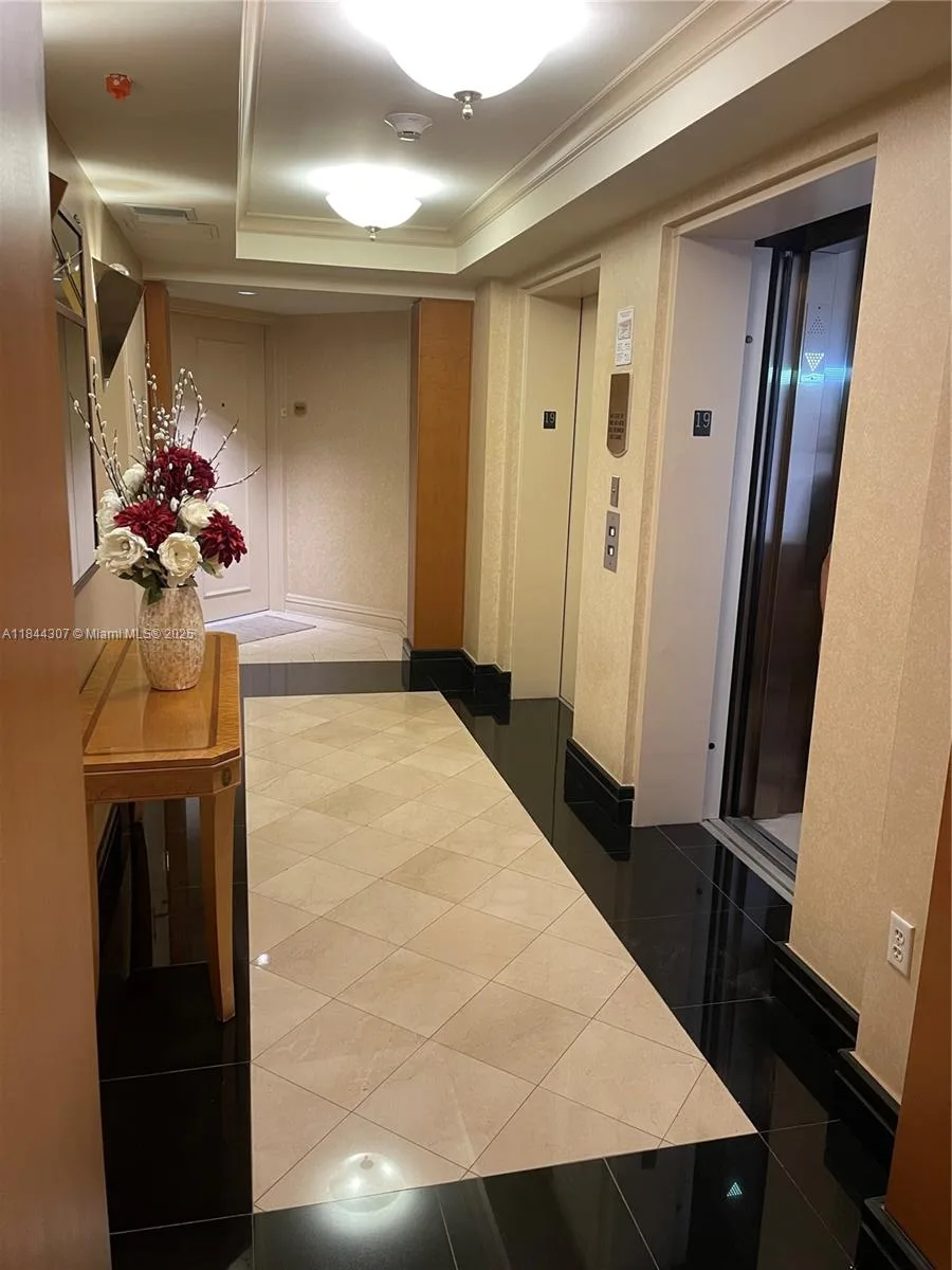 5025 Collins Ave # 1908, Miami Beach, FL 33140 photo 4