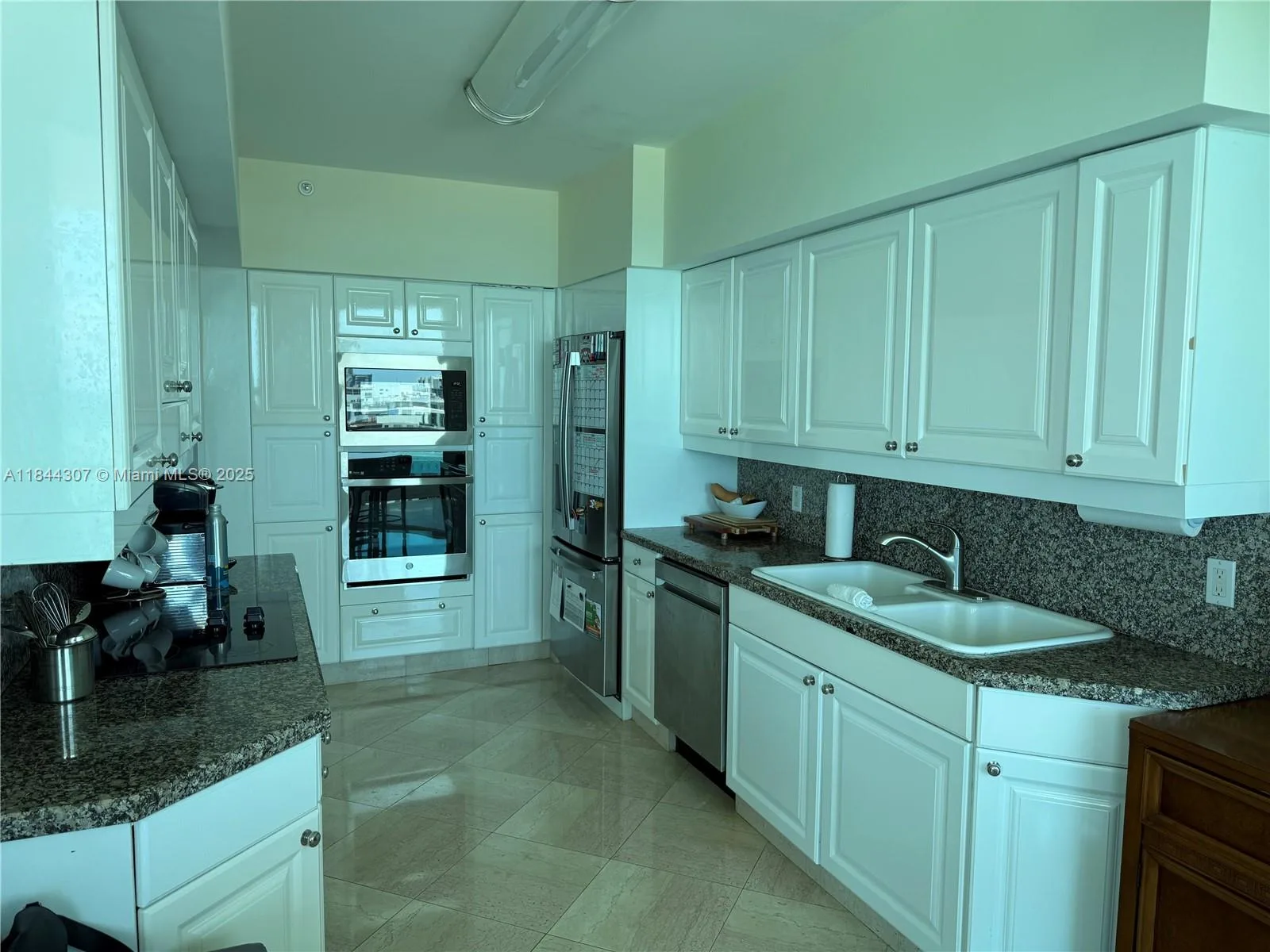 5025 Collins Ave # 1908, Miami Beach, FL 33140 photo 9