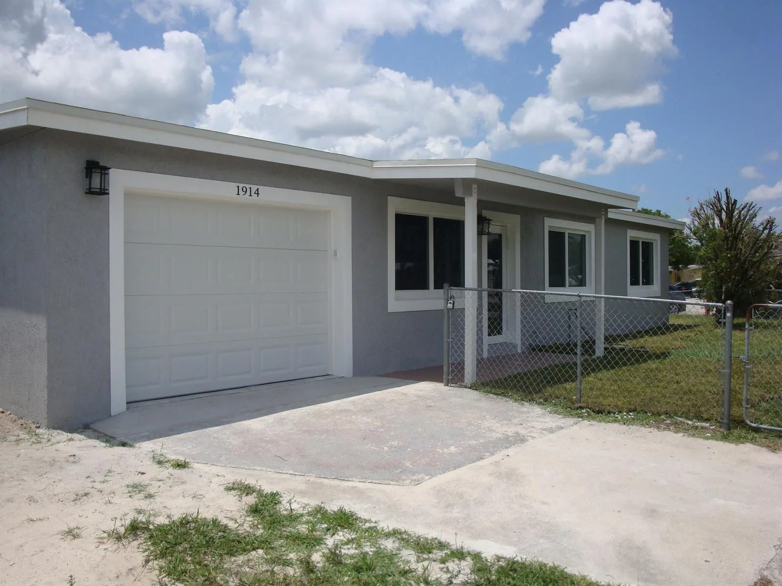1914 Kudza Road, West Palm Beach, FL 33415