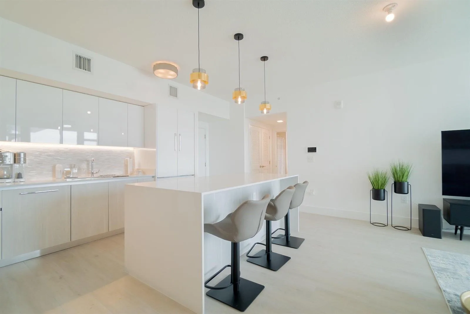 111 SE 1st Avenue # 514, Delray Beach, FL 33444