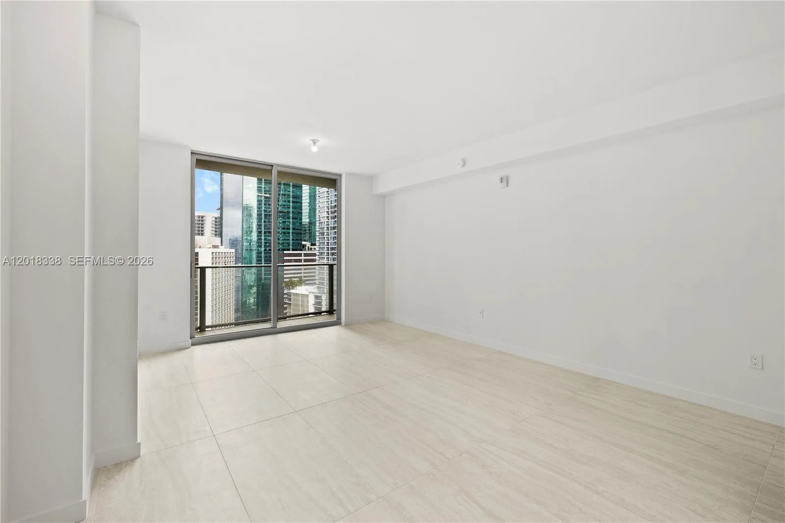 77 SE 5TH # 2404, Miami, FL 33131 photo 7