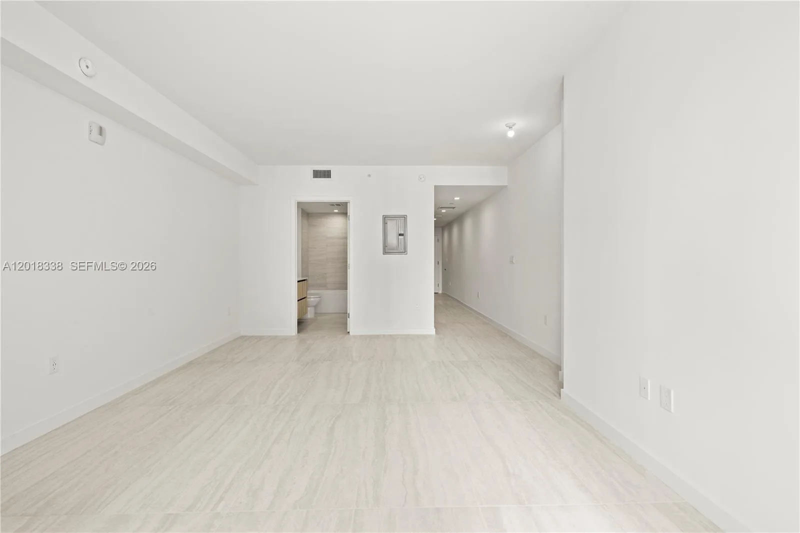 77 SE 5TH # 2404, Miami, FL 33131 photo 8
