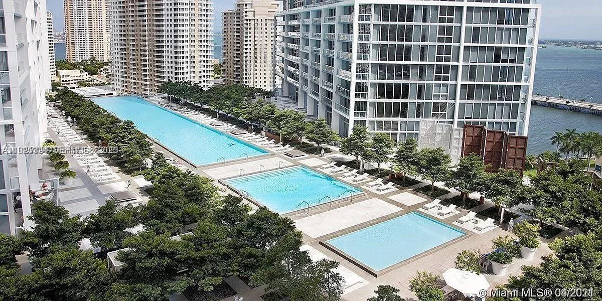 495 Brickell Ave # 3304, Miami, FL 33131 photo 2