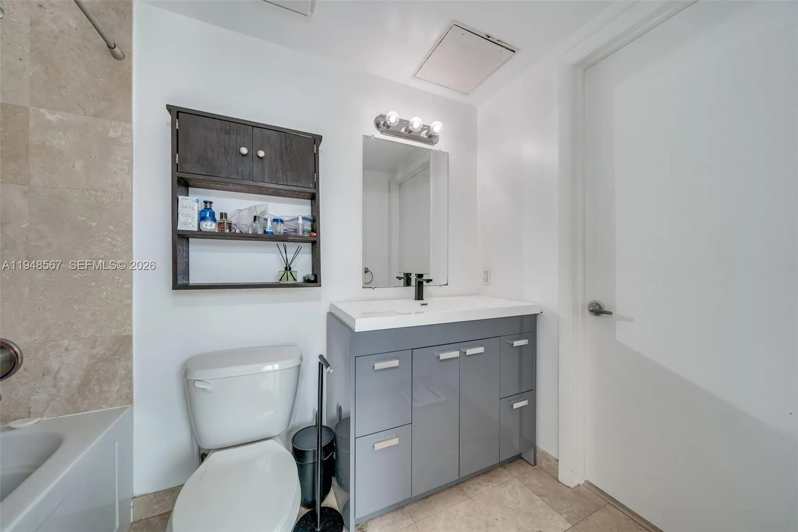 350 S Miami Ave # 3408, Miami, FL 33130 photo 12