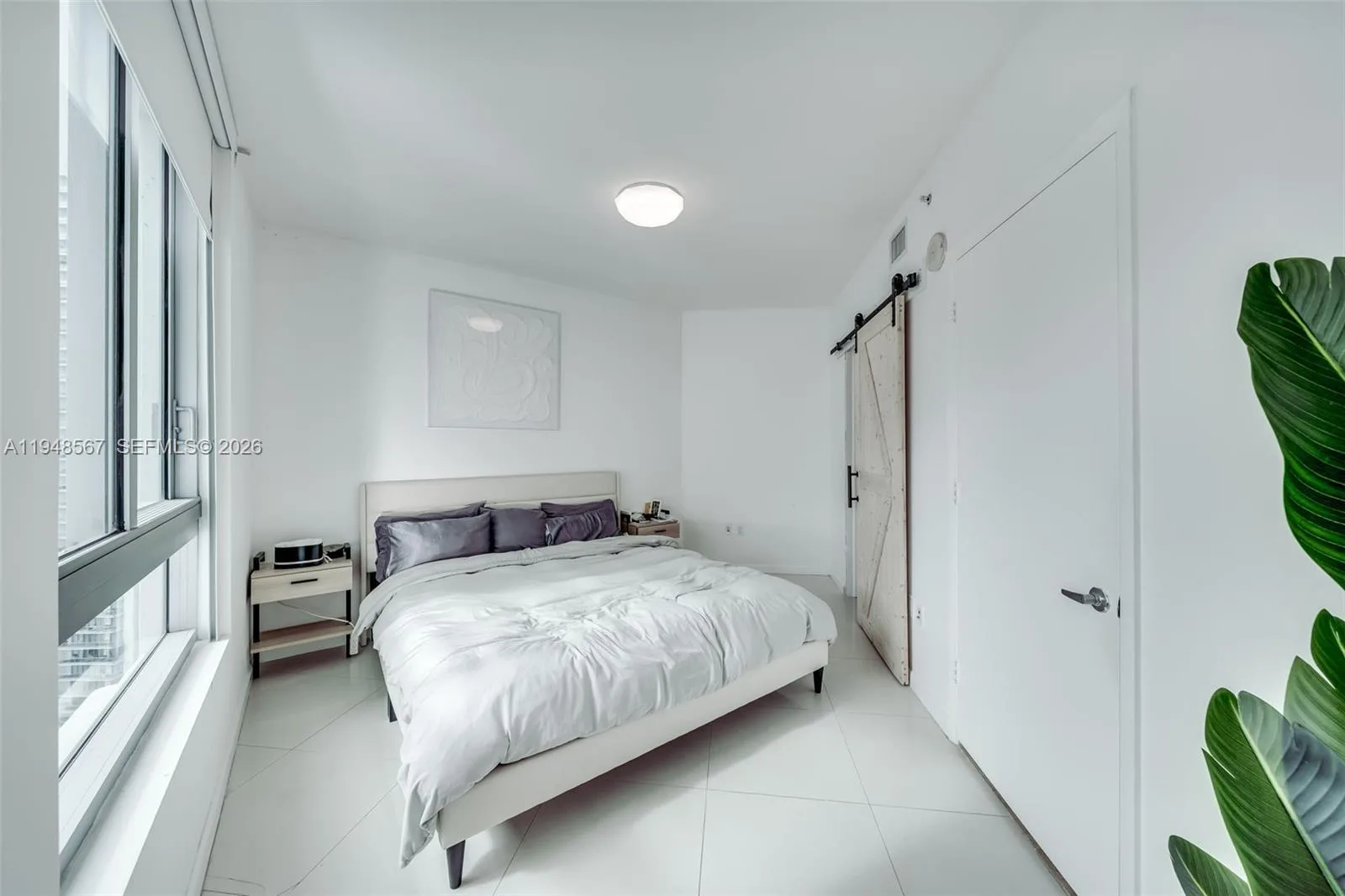 350 S Miami Ave # 3408, Miami, FL 33130 photo 7
