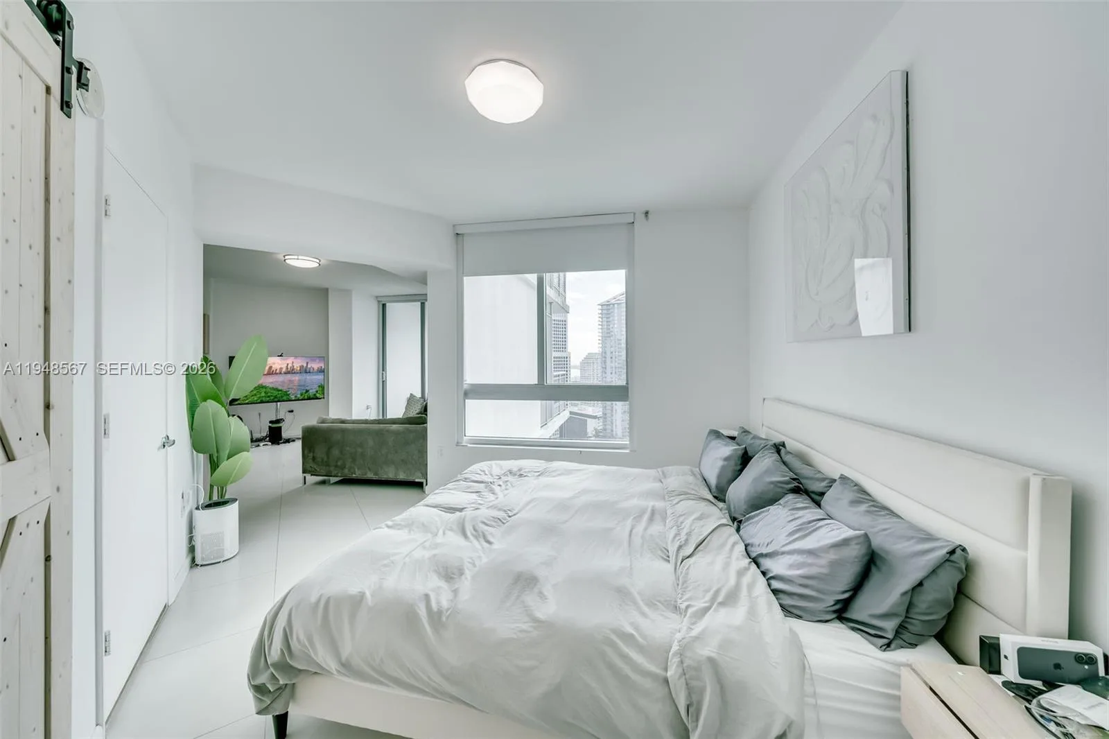 350 S Miami Ave # 3408, Miami, FL 33130 photo 8