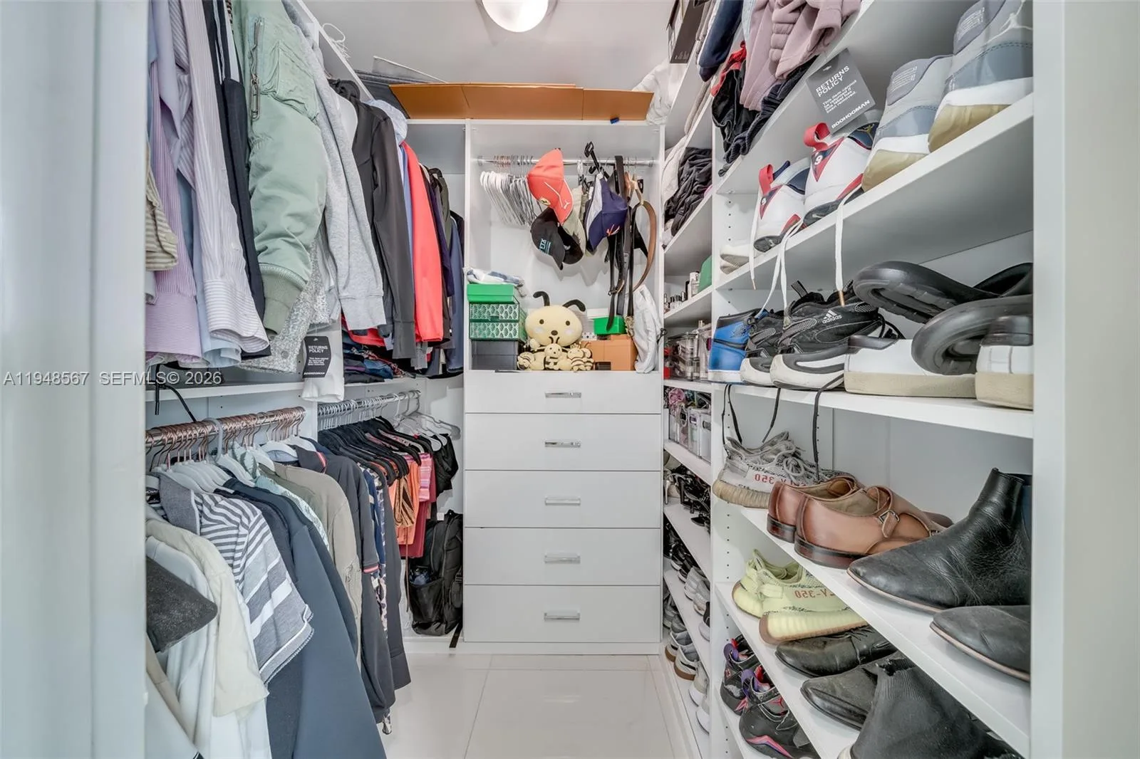 350 S Miami Ave # 3408, Miami, FL 33130 photo 9