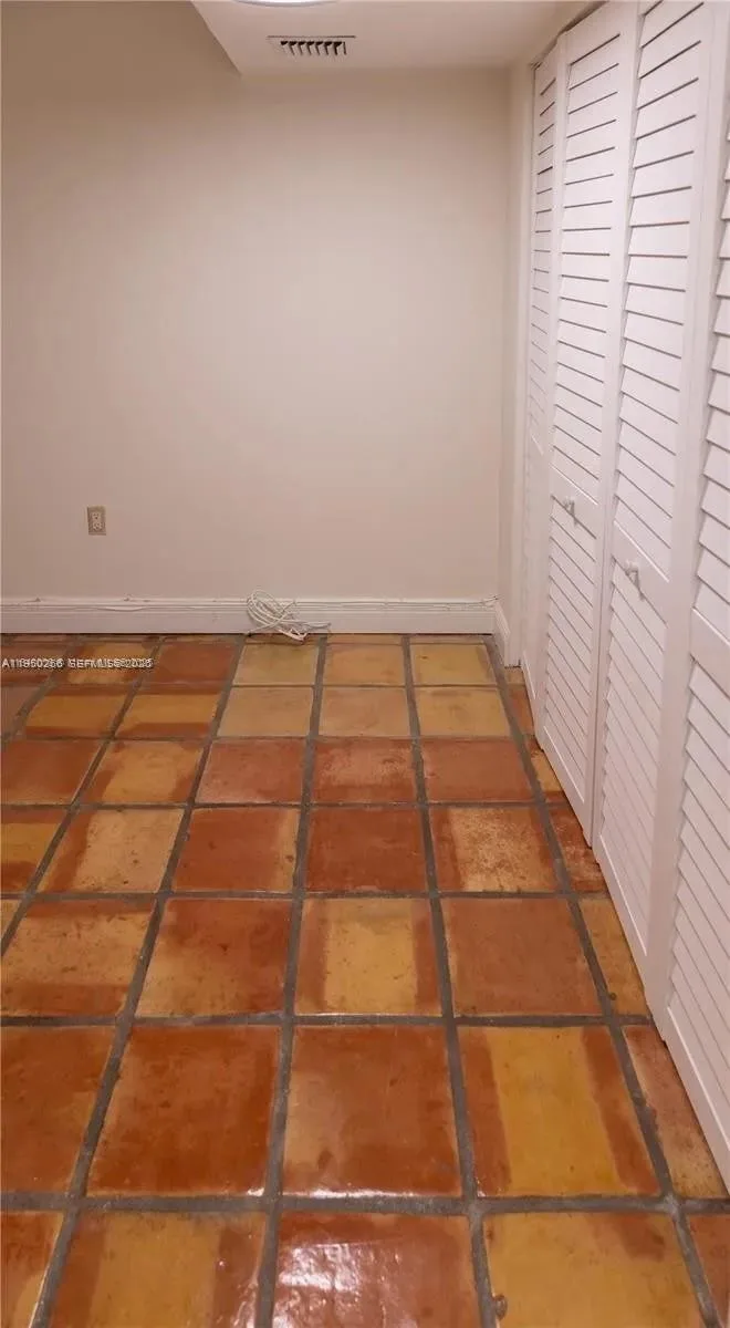 6423 Collins Ave # 1101, Miami Beach, FL 33141 photo 11