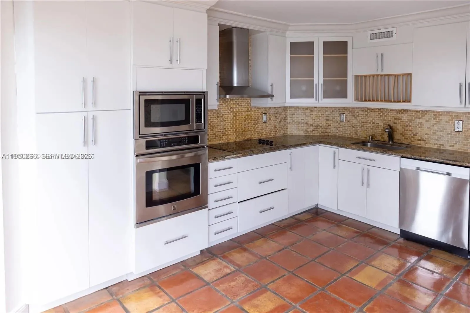 6423 Collins Ave # 1101, Miami Beach, FL 33141 photo 4