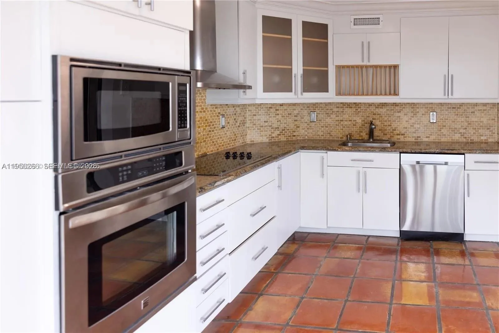 6423 Collins Ave # 1101, Miami Beach, FL 33141 photo 5