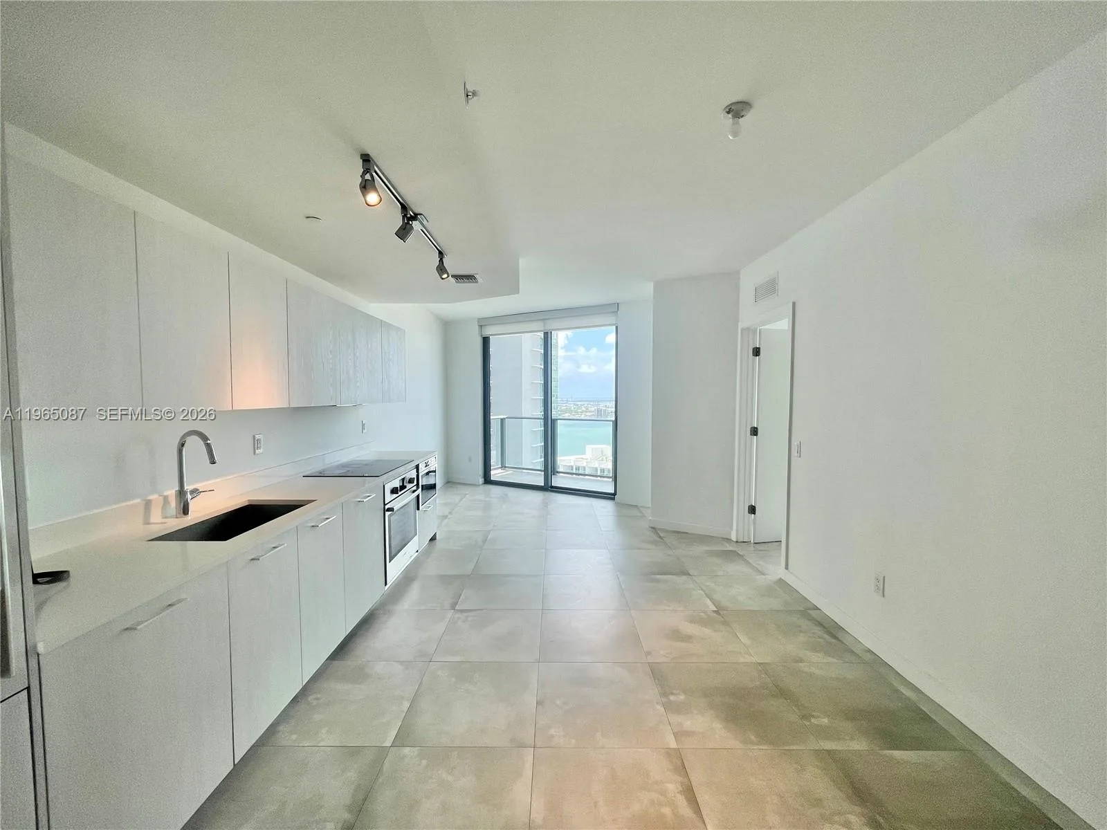 501 NE 31st St # 3007, Miami, FL 33137 photo 4