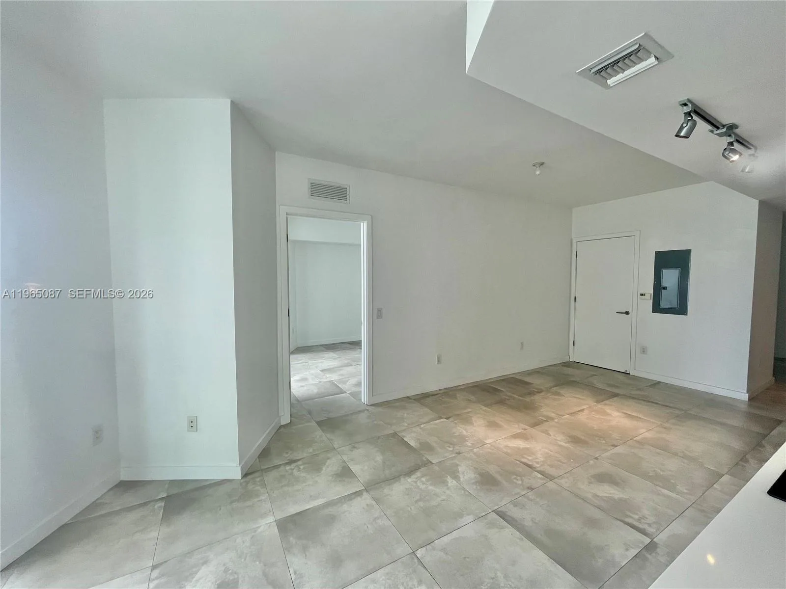 501 NE 31st St # 3007, Miami, FL 33137 photo 6