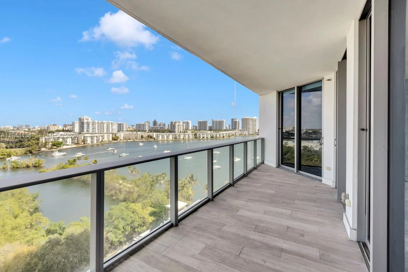 17301 Biscayne Blvd # 1106, North Miami Beach, FL 33160