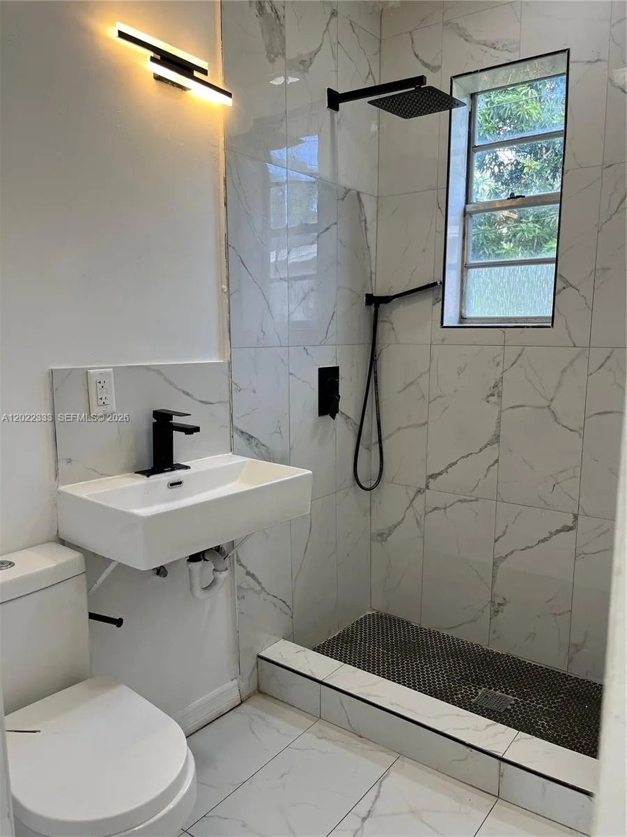 14155 NE 14th Ave, North Miami, FL 33161 photo 4