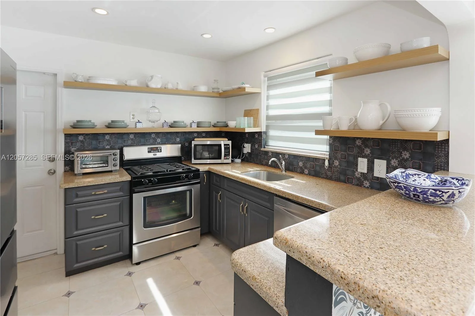 405 S 16th Ave, Hollywood, FL 33020 photo 12