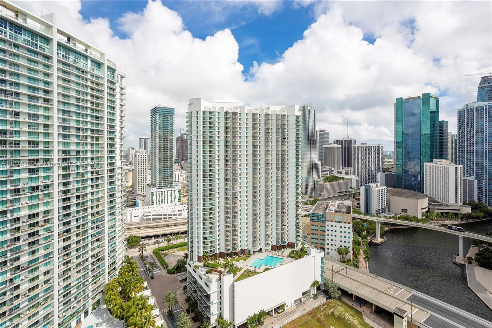 Mint at Riverfront Unit 3401 at 92 SW 3rd St # 3401, Miami FL 33130 — photo 1