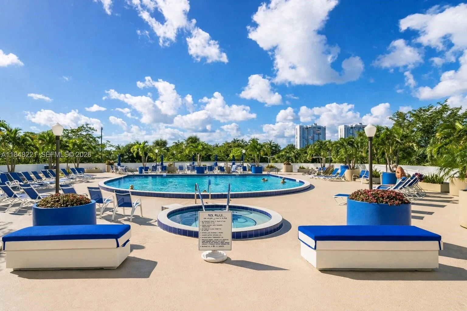 3701 N Country Club Dr # 204, Aventura, FL 33180 photo 9