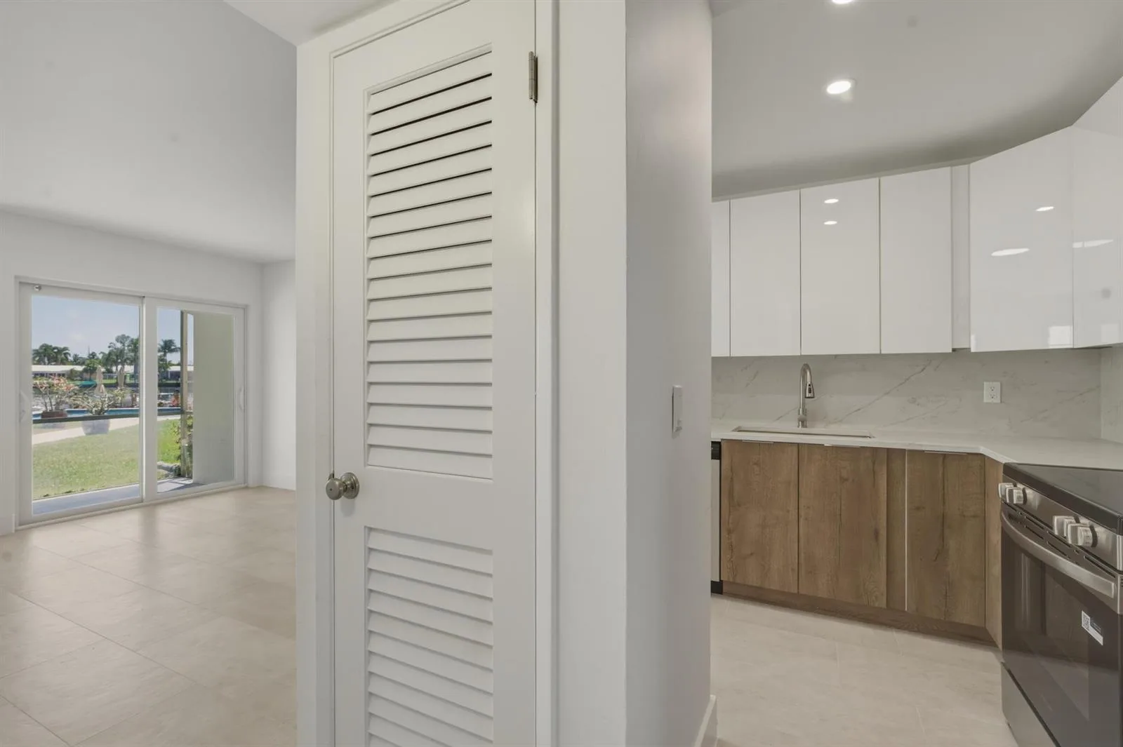 700 Pine Drive # 105, Pompano Beach, FL 33060 photo 9