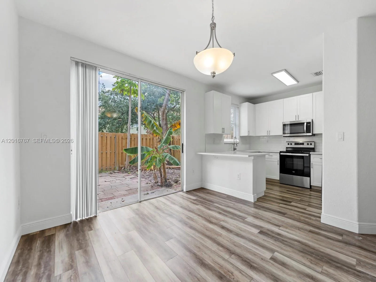 1426 SE 26th Ave, Homestead, FL 33035 photo 9