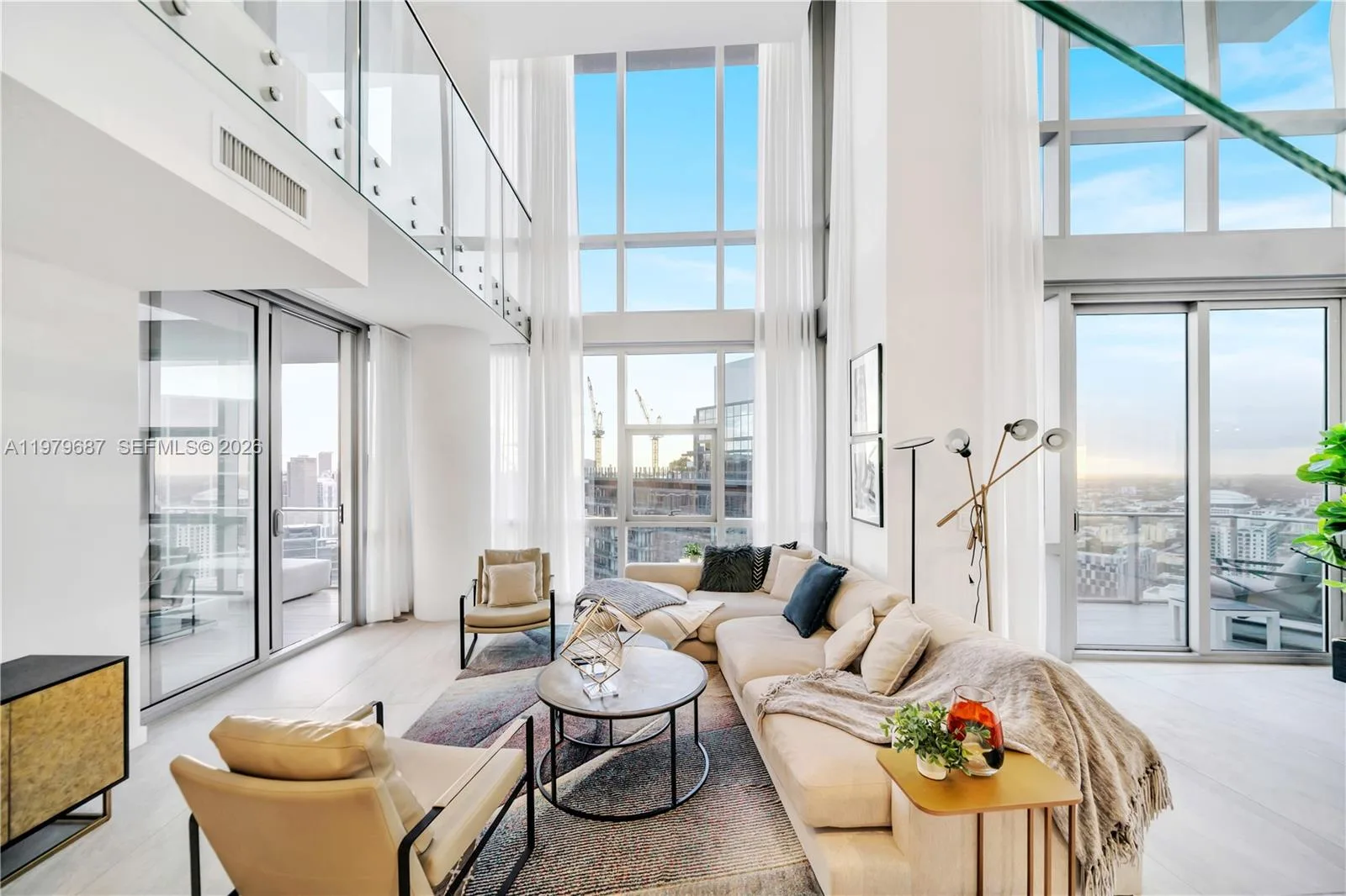 851 NE 1st Avenue # Penthouse 4612, Miami, FL 33132 photo 3