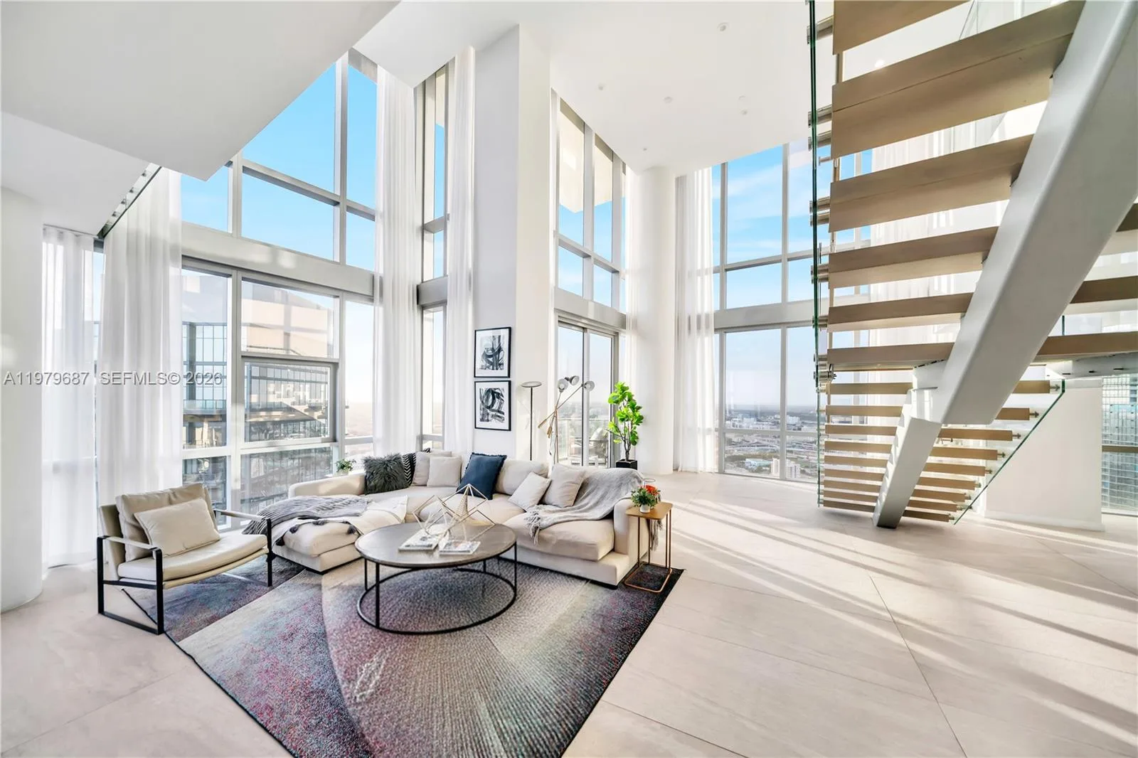 851 NE 1st Avenue # Penthouse 4612, Miami, FL 33132 photo 4