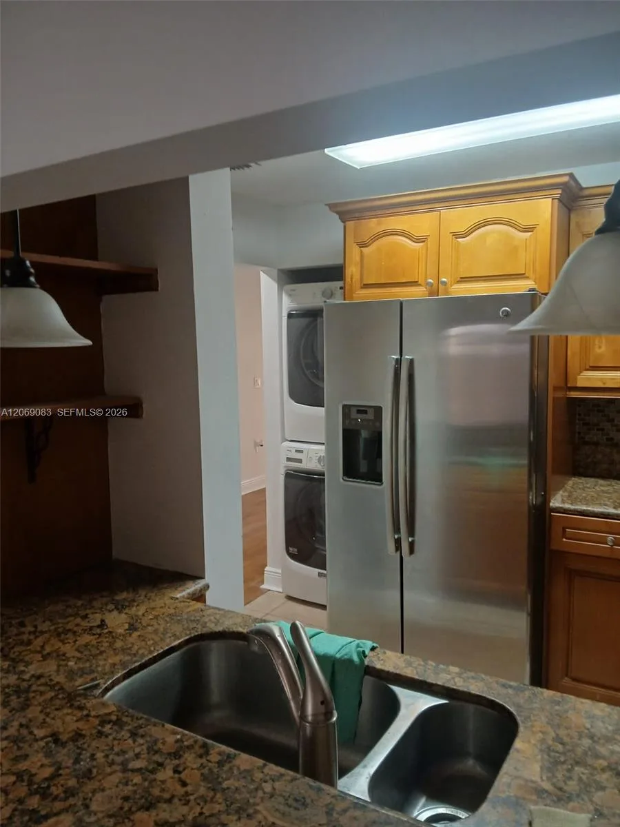 2409 W 52nd Pl # 5-2, Hialeah, FL 33016 photo 3
