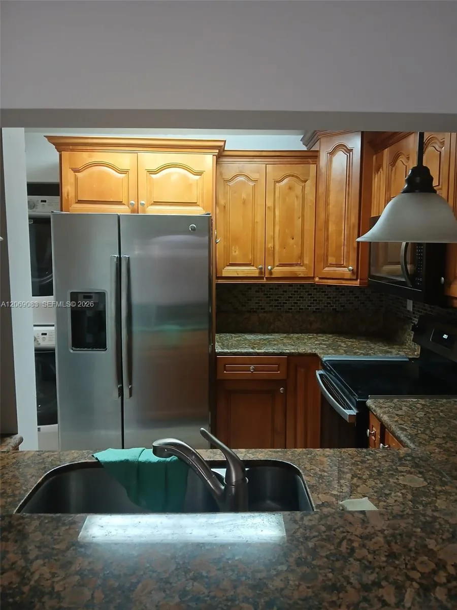 2409 W 52nd Pl # 5-2, Hialeah, FL 33016 photo 4