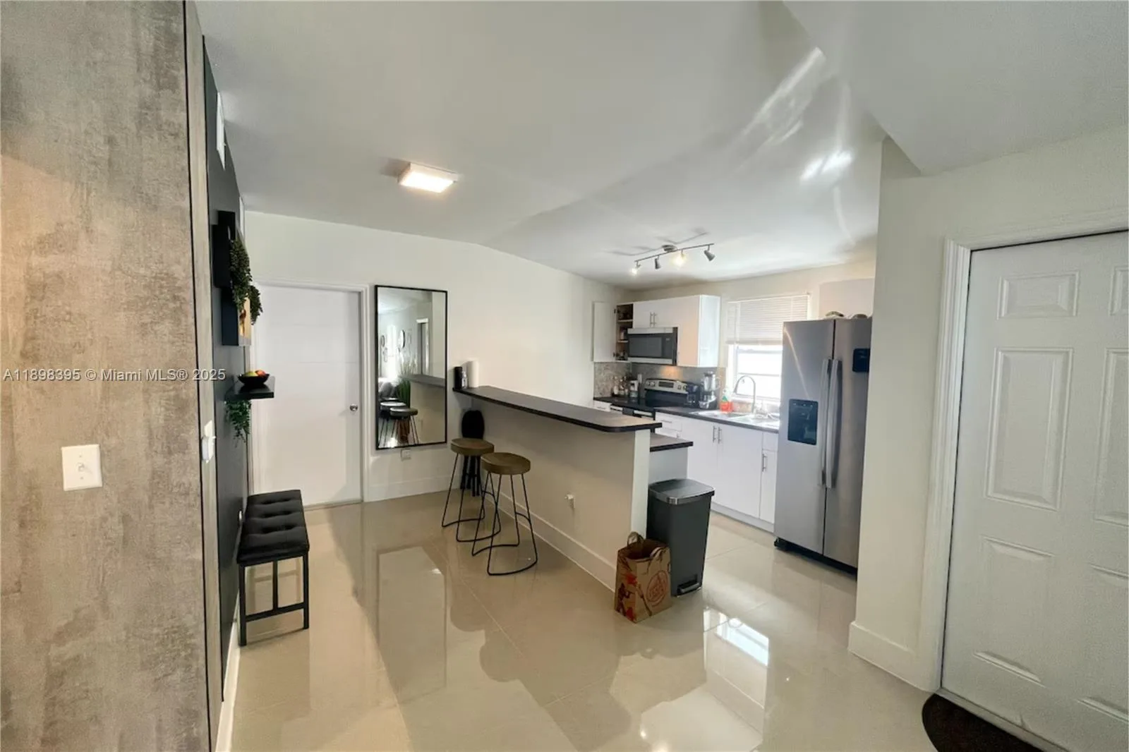 3132 NW 43rd St, Miami, FL 33142 photo 6