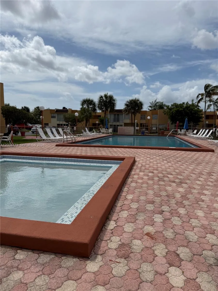 9320 W Flagler St # 201D, Miami, FL 33174 photo 3