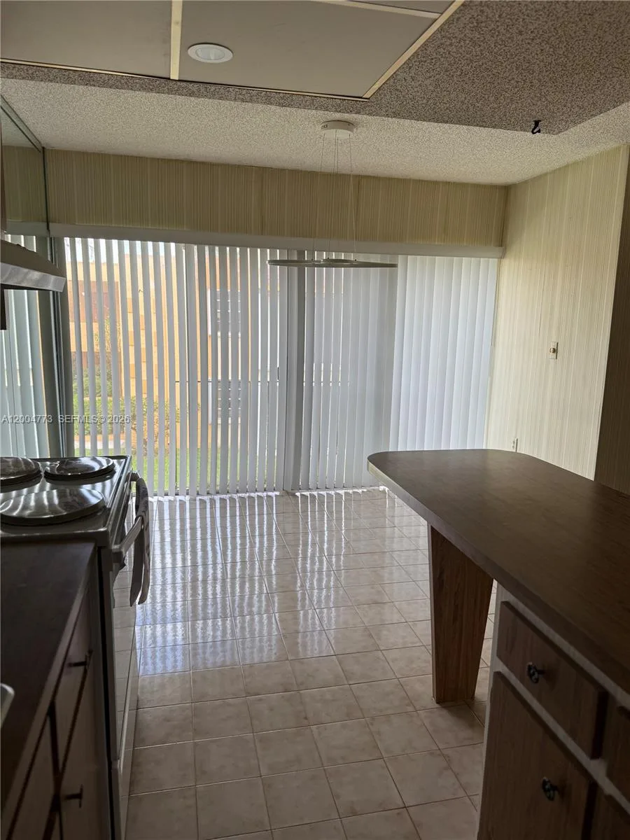 9320 W Flagler St # 201D, Miami, FL 33174 photo 5