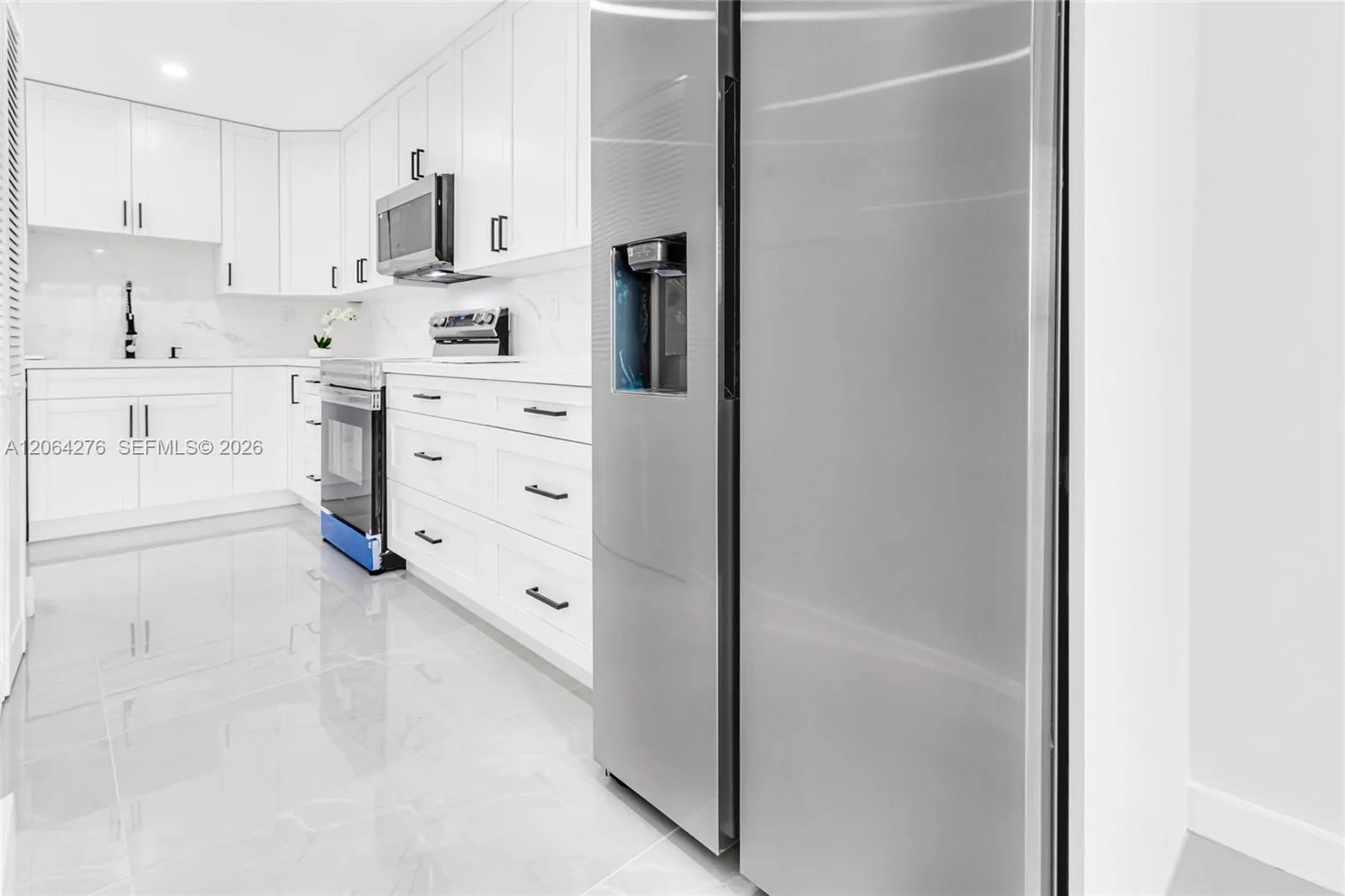 8957 NW 44th Ct, Sunrise, FL 33351