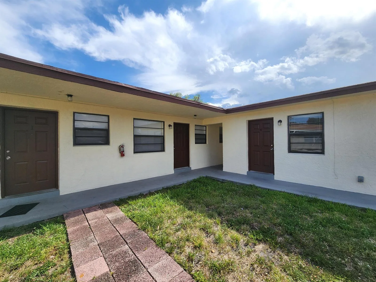 2466 Lincoln Street # 3, Hollywood, FL 33020