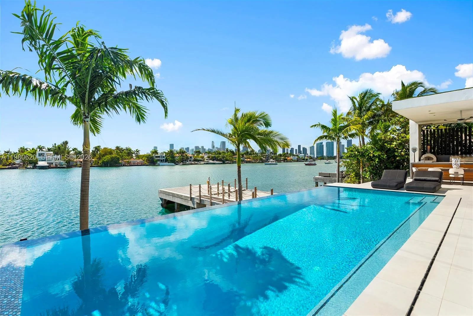310 S Hibiscus Dr, Miami Beach, FL 33139 photo 9