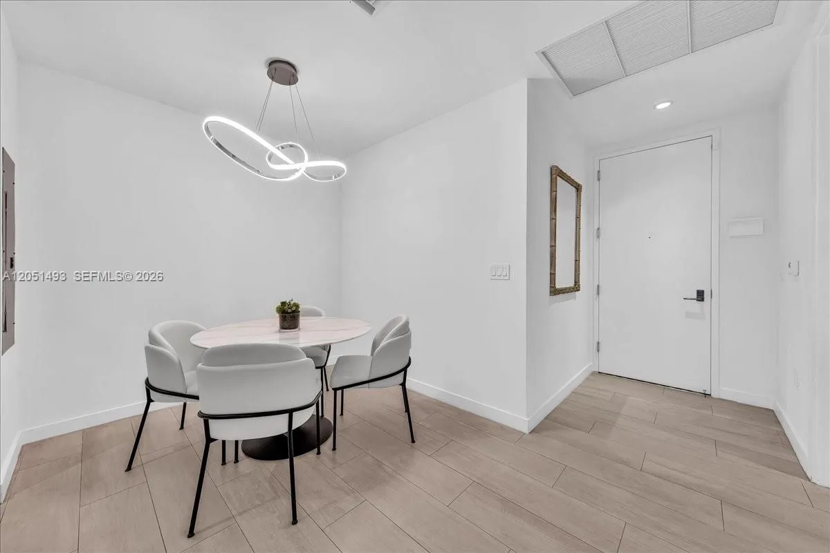 Park Grove Club Residences photo 6
