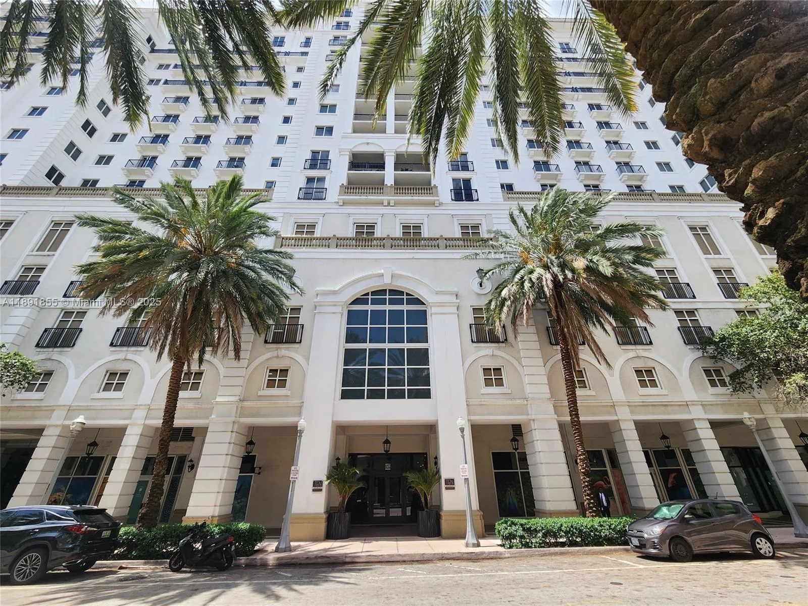 10 Aragon Ave # 819, Coral Gables, FL 33134