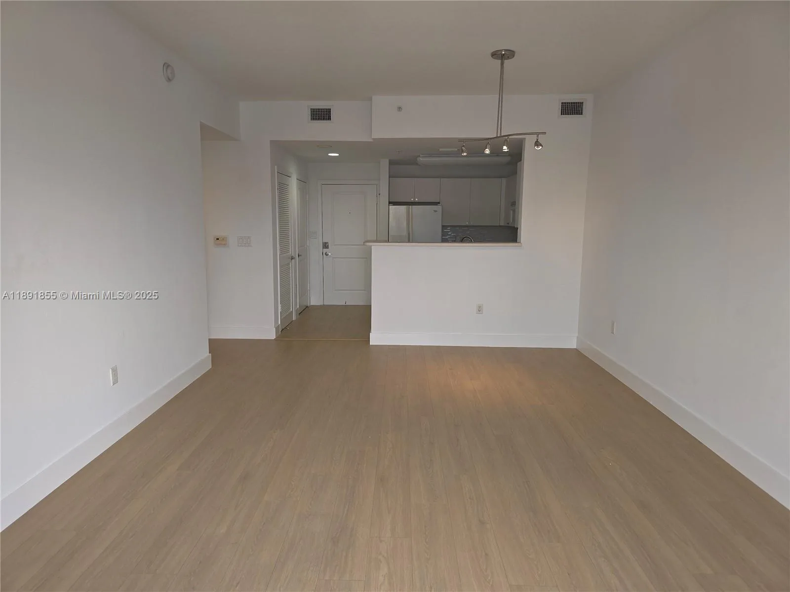 10 Aragon Ave # 819, Coral Gables, FL 33134 photo 3
