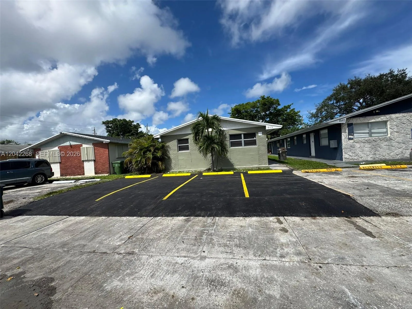 844 SW 10th St # 3, Hallandale Beach, FL 33009