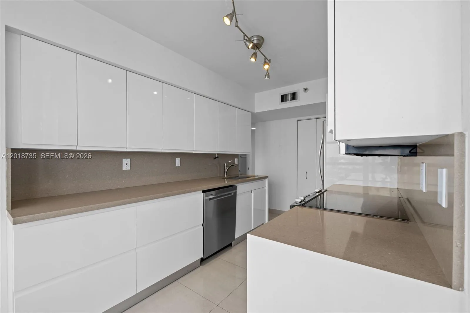 19195 NE 36th Ct # 2705, Aventura, FL 33180 photo 13
