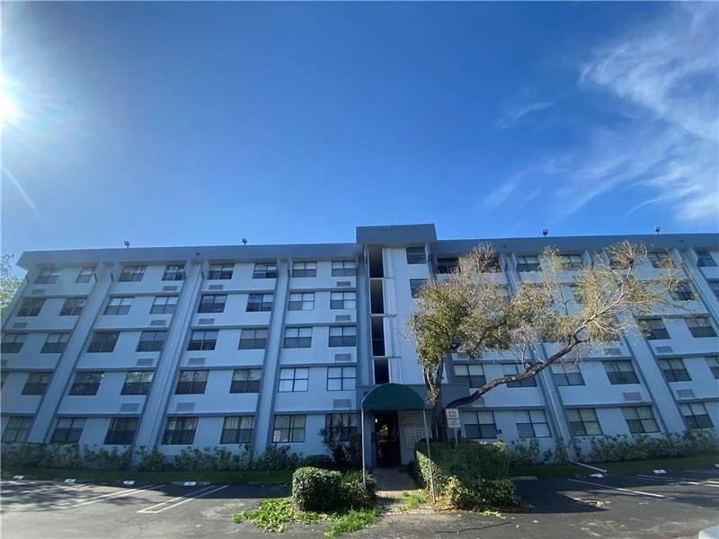 2401 RIVERSIDE Drive # 517, Coral Springs, FL 33065