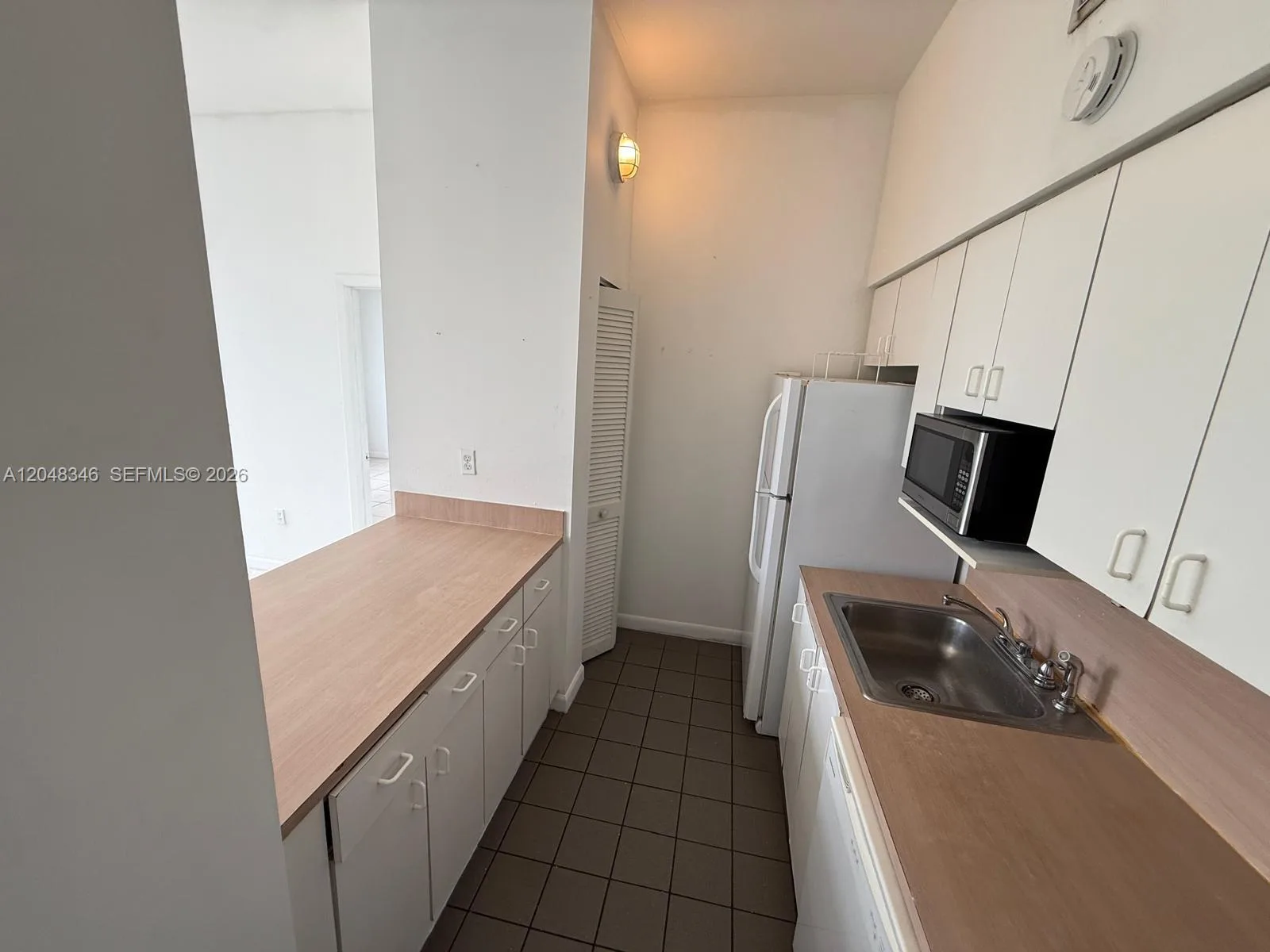 7400 W 20th Ave # 420, Hialeah, FL 33016 photo 2