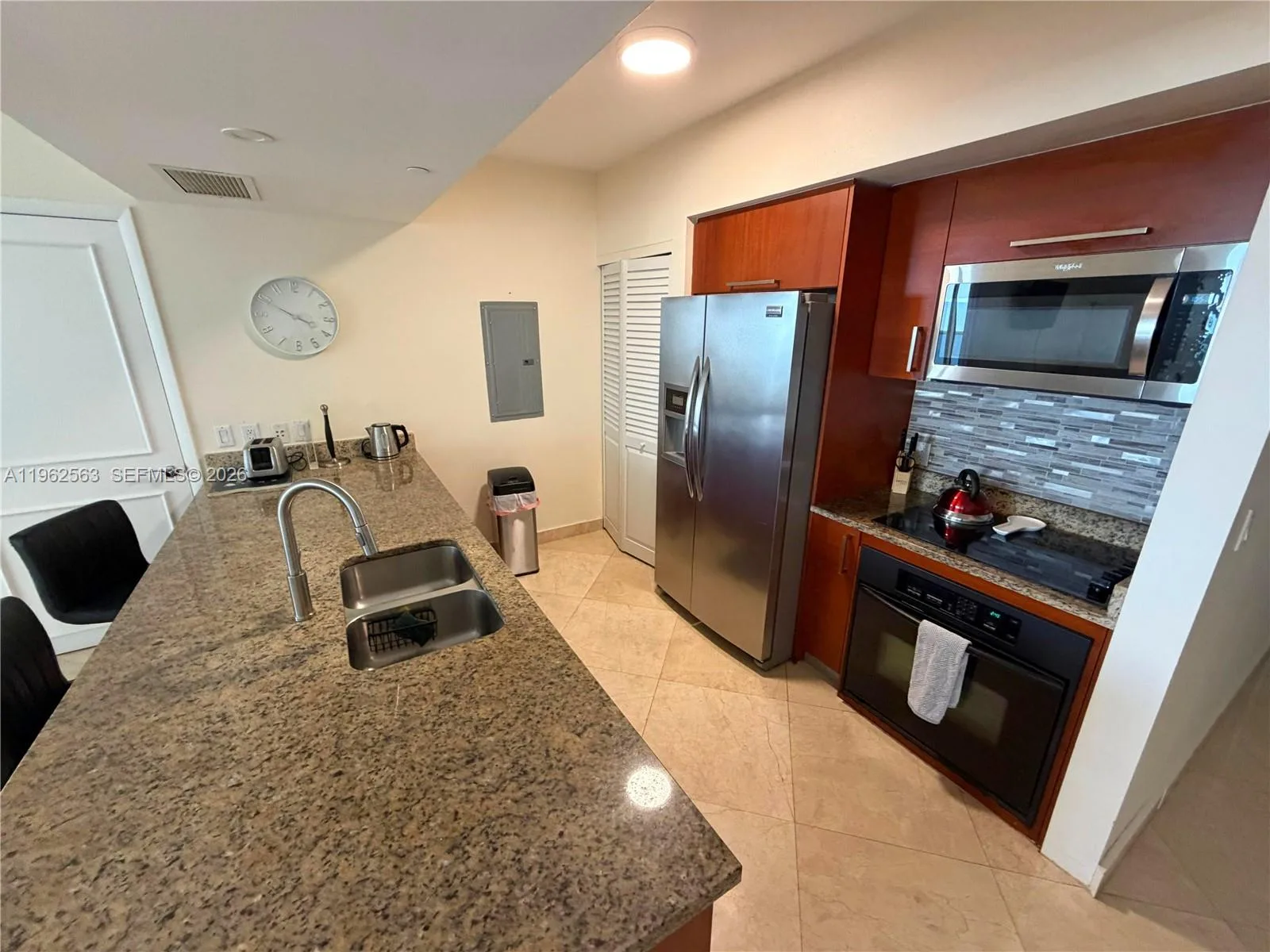 1830 S Ocean Dr # 2210, Hallandale Beach, FL 33009 photo 3