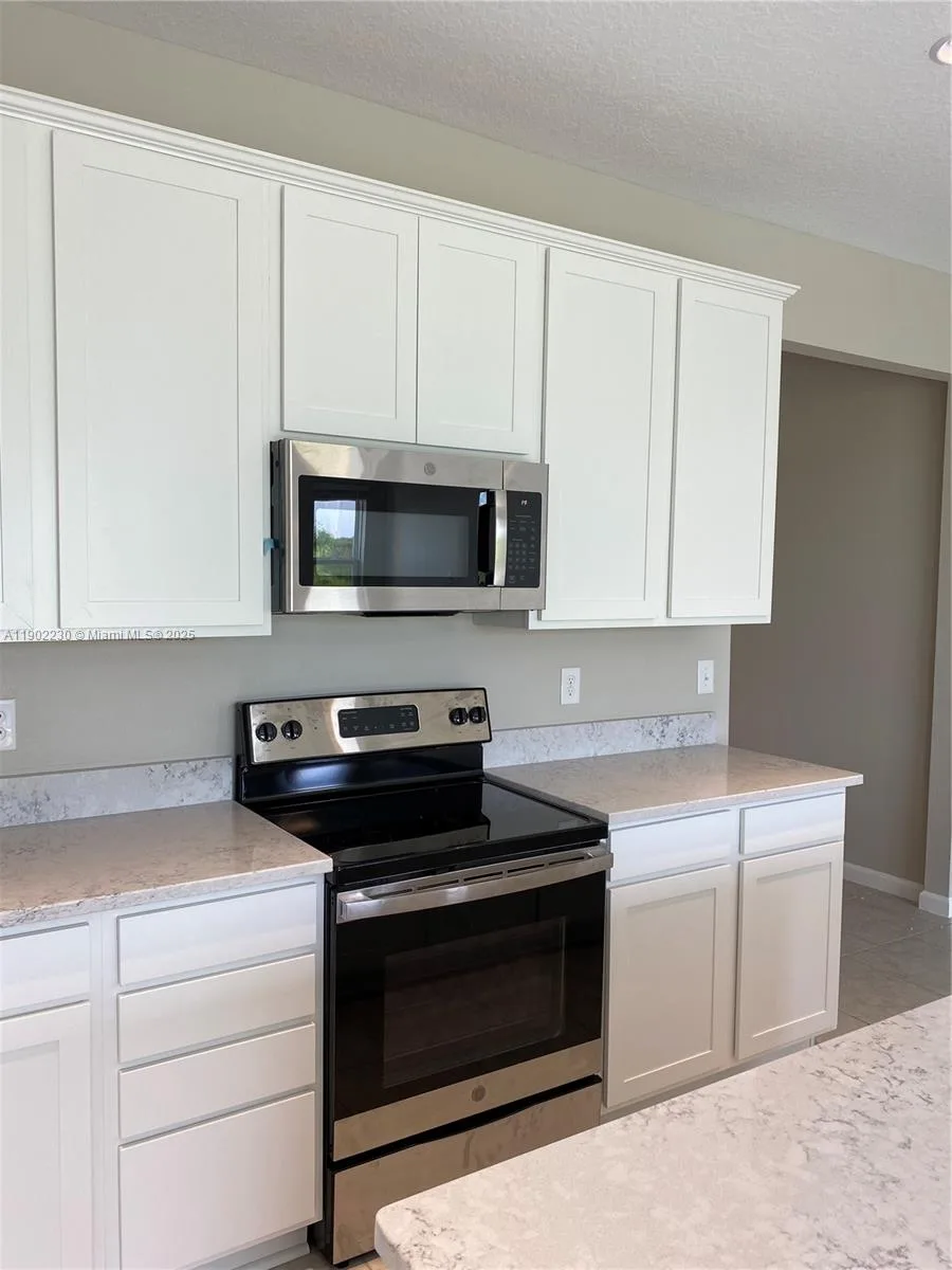 308 Lake Smart Circle # 308, Winter Haven, FL 33881 photo 5