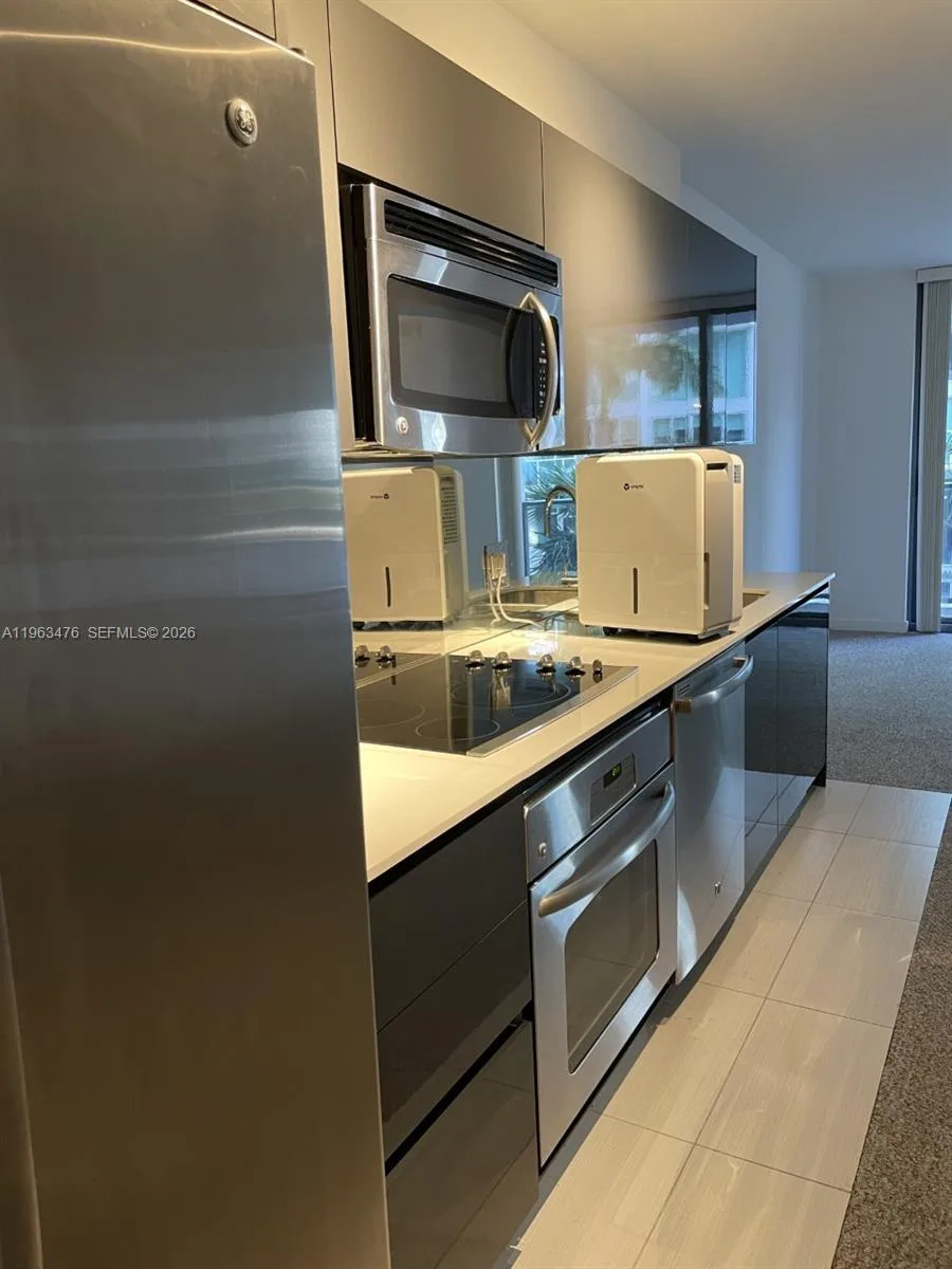 31 SE 6th St # 404, Miami, FL 33131 photo 5